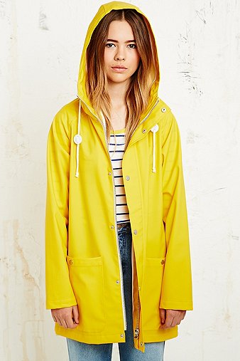 BDG Fisherman Rain Jacket in Yellow - Urban Outfitters