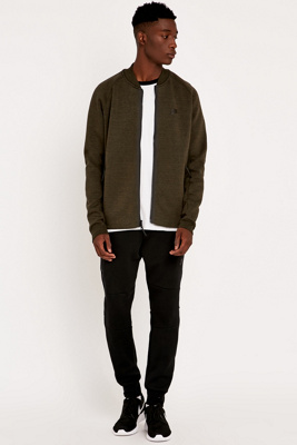 nike tech cargo