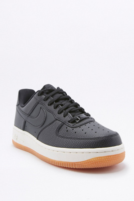 urban outfitters air force 1