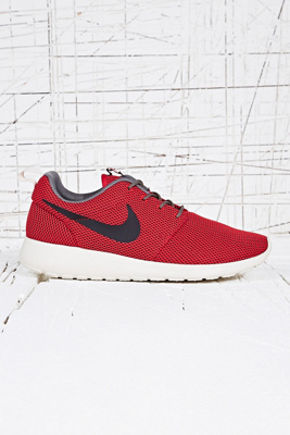 nike roshe run team red