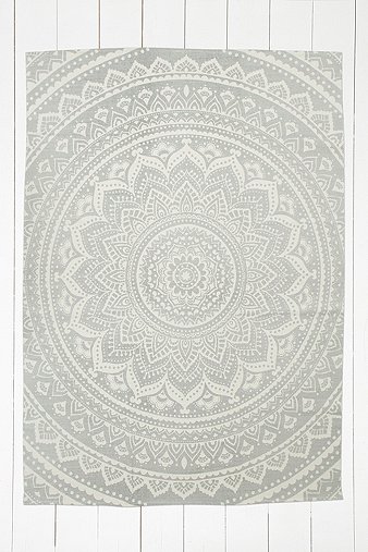 Teppich „Sahara“ in Grau mit MedaillonDesign, 5 x 7 Fuß Teppich „Sahara“ in Grau mit MedaillonDesign, 5 x 7 Fuß