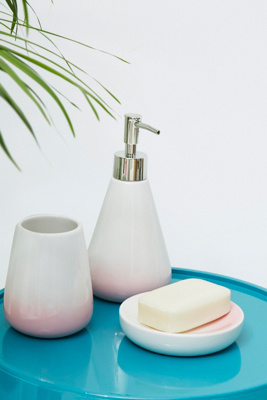 Bath - Urban Outfitters