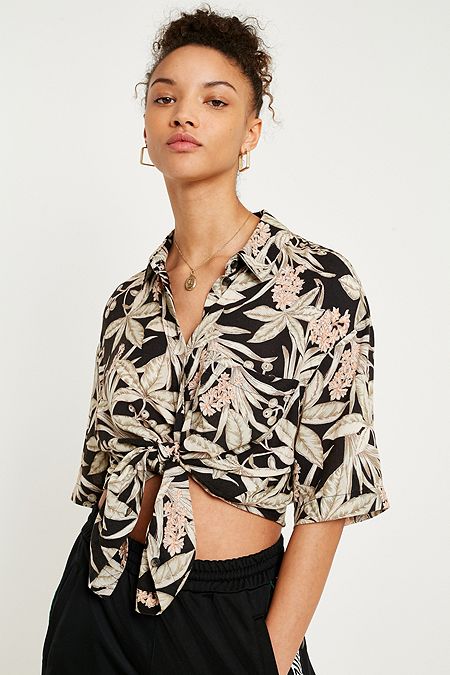 UO Souvenir Tropical Floral Button-Down Shirt