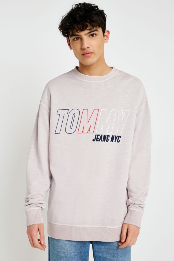 Tommy Jeans Pink Vintage Sweatshirt | Urban Outfitters