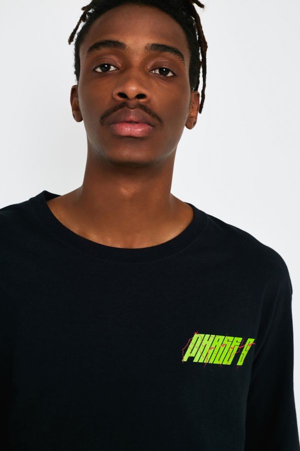 UO Powerless Long-Sleeve T-Shirt | Urban Outfitters UK