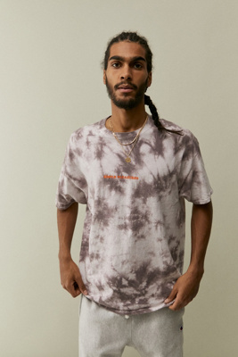 Urban Outfitters U00a0 Gebatiktes T Shirt Simple Pleasures Herrenmode Suchmaschine Ladendirekt De mode suchmaschine ladendirekt