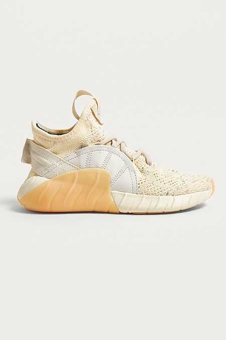 nike femme urban outfitters nike femme urban outfitters