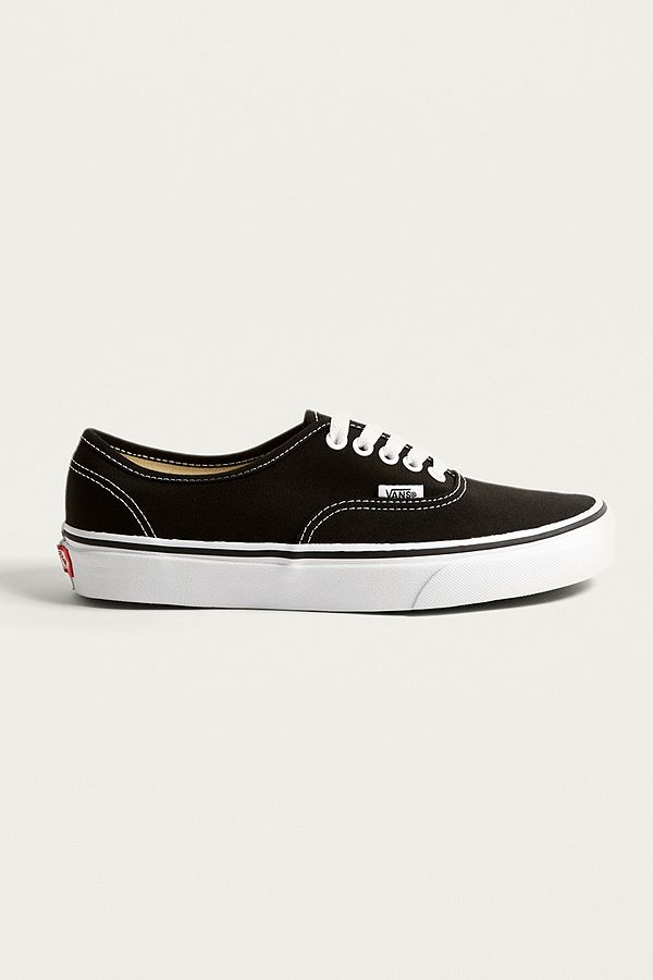 vans black and white trainers vans black and white trainers