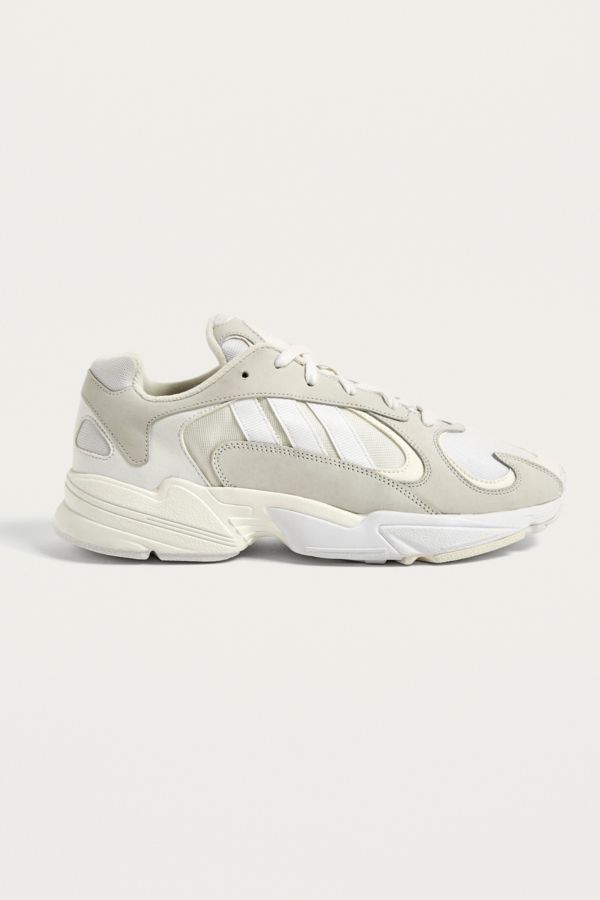 adidas Yung-1 White Trainers | Urban Outfitters FR