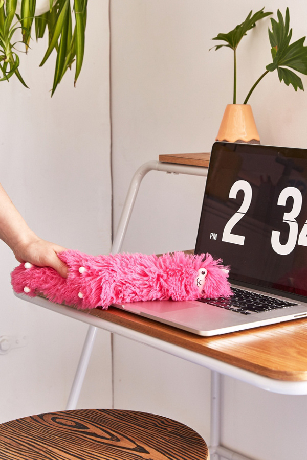 Slide View: 2: Llama Desk Duster