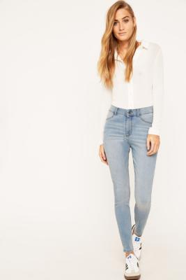 CHEAP MONDAY - Urban Outfitters