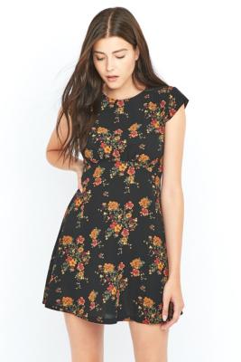 Day Dresses - Urban Outfitters