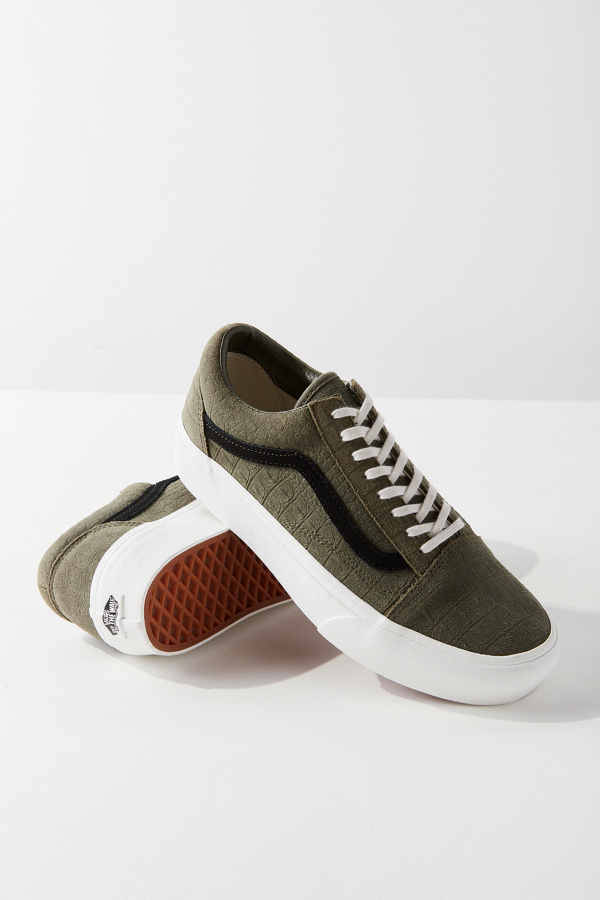 Vans Geprägter Sneaker „Old Skool“ mit Plateausohle Urban Outfitters