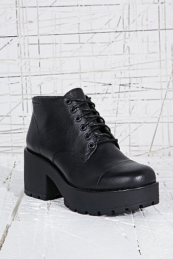 Vagabond Dioon Leather Lace-Up Boots in Black - Urban Outfitters