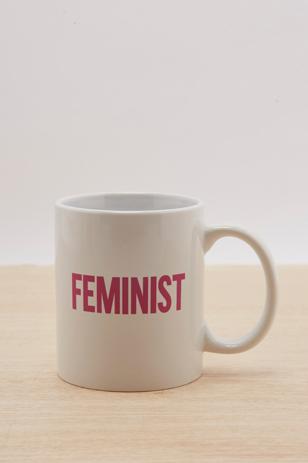 Slide View: 3: Tasse Feminist rose