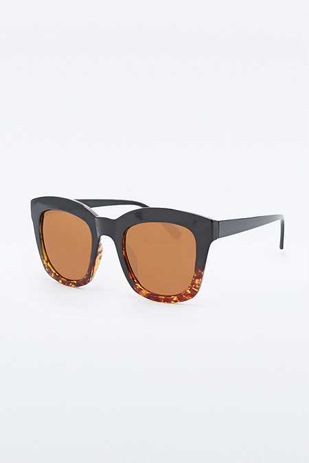 Chunky Frame Sunglasses in Black Tortoiseshell