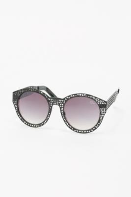 Quay Estelle Sunglasses in Black